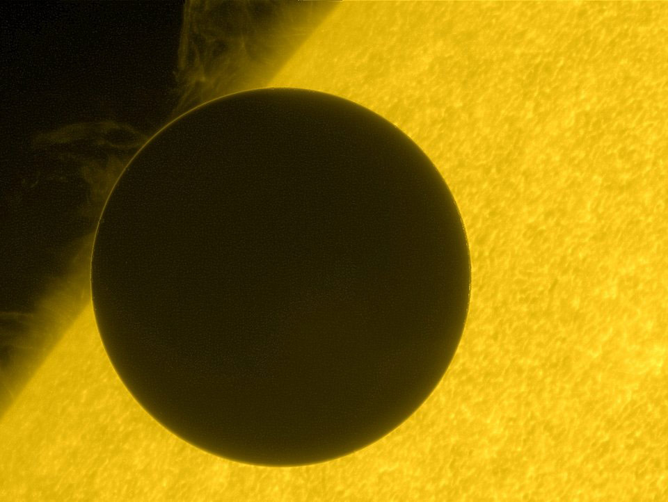 Транзит планеты по диску Солнца